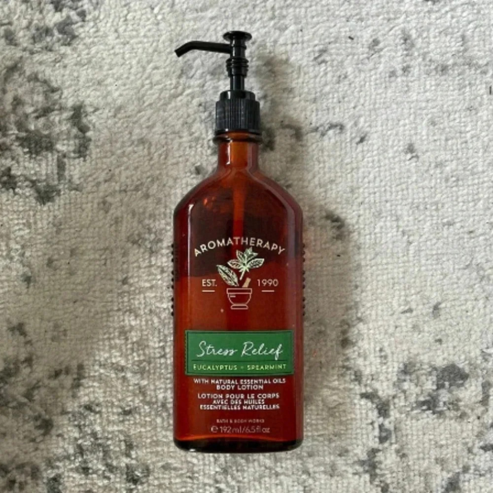 π₯4/$20βBath and Body Works Aromatherapy Stress Relief Cream